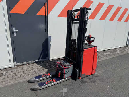Stapelaars 2019  Linde L14 (1)