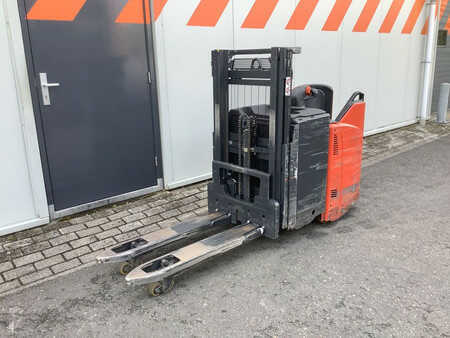 Stapelaars 2020  Linde D12SP (1)