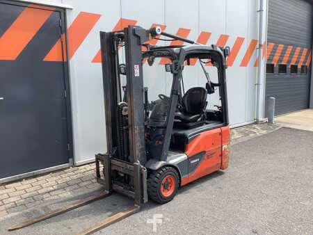 Elektromos 3 kerekű 2016  Linde E16-02 (1)