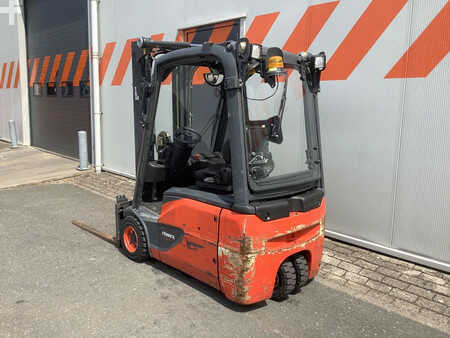 Elektromos 3 kerekű 2016  Linde E16-02 (2)