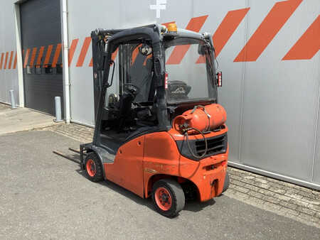 Empilhador a gás 2012  Linde H16T-01 (2)