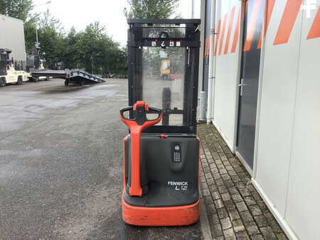 Stacker pedestre 2021  Linde L12I (3)