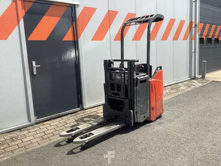 Ruční vysokozdvižný vozík 2019  Linde L12LSP (1)
