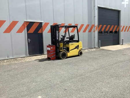 Elektryczne 4-kołowe 2016 Hyundai 25BH-9 (4)