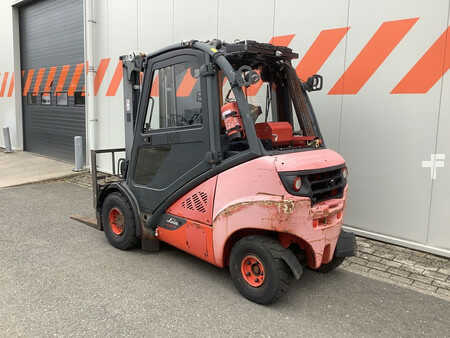 Wózki widłowe diesel 2016  Linde H25D-02/600 (2)