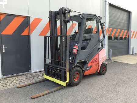 Wózki widłowe diesel 2016 Linde H25D-02/600 (1)