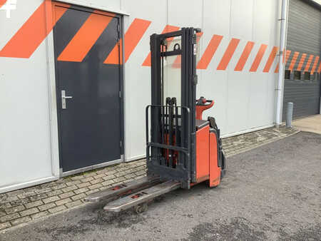 Ruční vysokozdvižný vozík 2009  Linde L14AP (1)