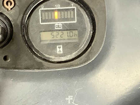 Ruční vysokozdvižný vozík 2009  Linde L14AP (4)