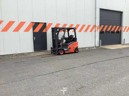 Wózki gazowe 2018  Linde H16T-01 (5)