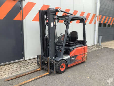 Elektryczne 3-kołowe 2019 Linde E16L-02 (1)