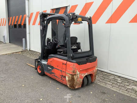 Elektryczne 3-kołowe 2019  Linde E16L-02 (2)