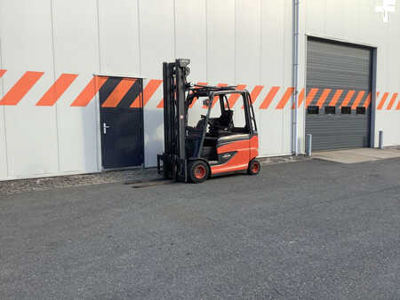 Elektryczne 4-kołowe 2013 Linde E30HL-01/600 (4)