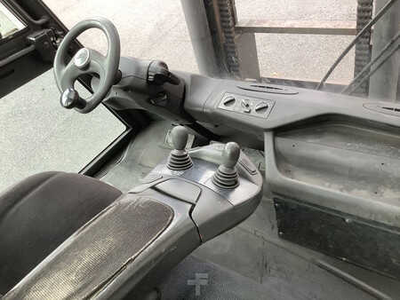 Dieselový VZV 2022  Linde H70D-03 (3)