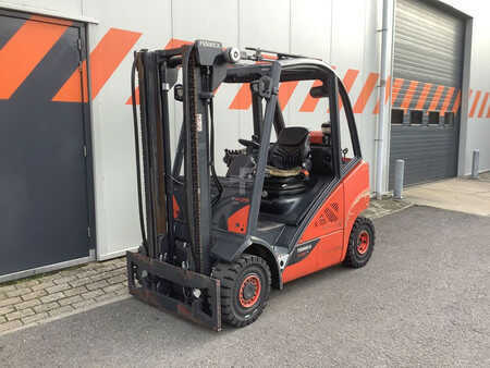 Wózki gazowe 2019  Linde H25T-02 (1)