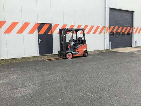 Wózki gazowe 2015  Linde H16T-01 (4)