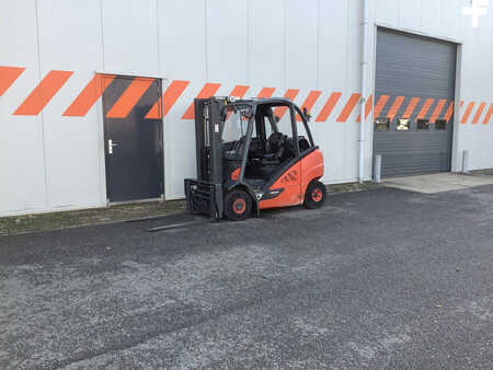 Wózki gazowe 2017 Linde H25T-02 (4)