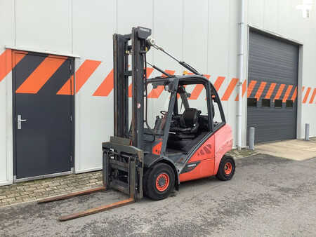 Wózki widłowe diesel 2013  Linde H30D-02 (1)