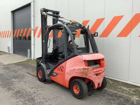 Wózki widłowe diesel 2013 Linde H30D-02 (2)