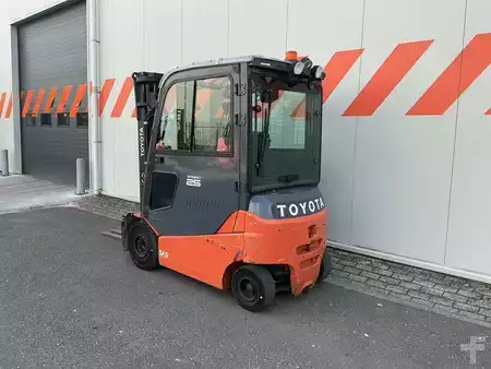 Elektro čtyřkolový VZV 2016  Toyota 8FBMT25 (2)