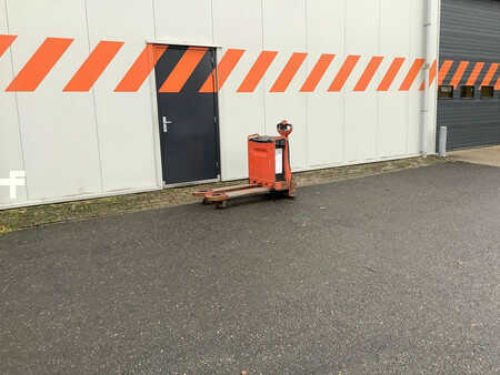 Elektrische palletwagens 2012  Linde T18 (4)