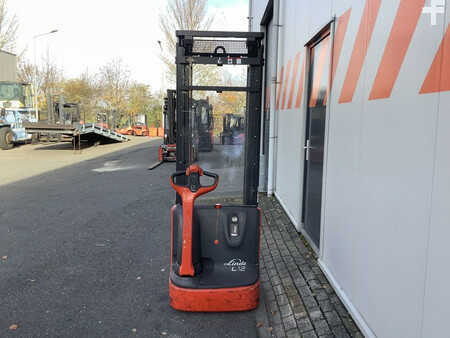 Stacker pedestre 2019  Linde L12 (3)