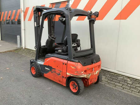 Carrelli elettrici 4 ruote 2020  Linde E20PL-02 (2)