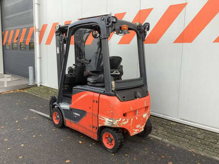 Elektryczne 4-kołowe 2021  Linde E16PH-02 (2)