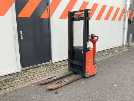 Stacker pedestre 2018  Linde L12 (1)