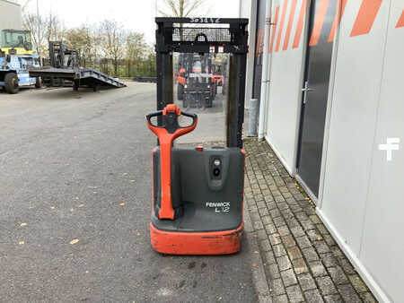 Stacker pedestre 2018  Linde L12 (3)