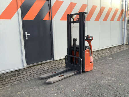 Pallestabler 2006  Linde L12 (1)