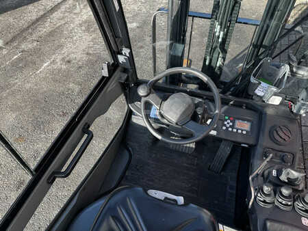 Gázüzemű targoncák 2021  Toyota 06-8FG20F (3)