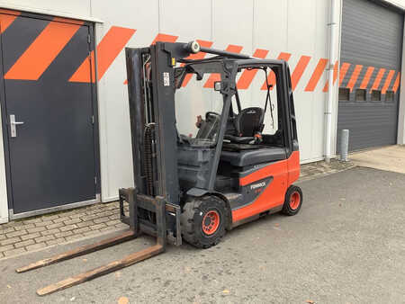 Eléctrica de 4 ruedas 2012  Linde E25-01 (1)