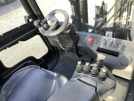 Eléctrica de 4 ruedas 2018  Linde E25-01 (3)