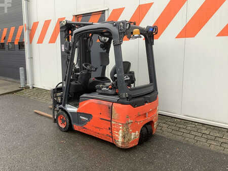 Carrelli elettrici 3 ruote 2018 Linde E16-02 (2)