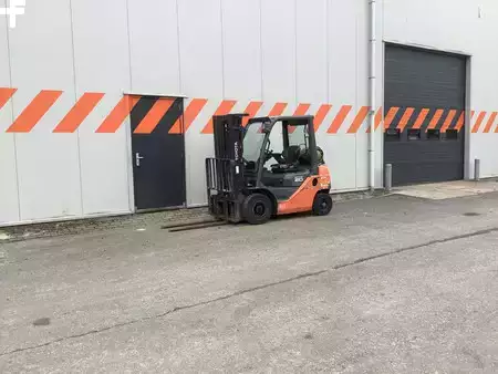 Treibgasstapler 2018  Toyota 02-8FGF20 (5)