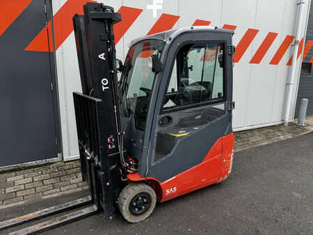 El truck - 3 hjulet 2016  Toyota 8FBEK18T (1)