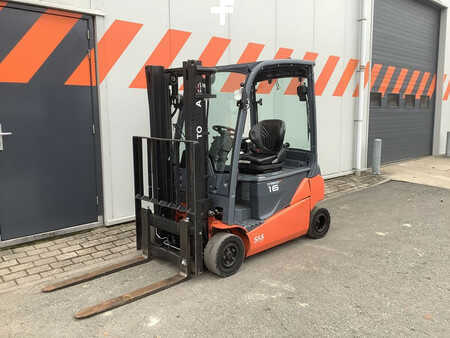 Elektro 4 Rad 2018  Toyota 8FBM16T (1)