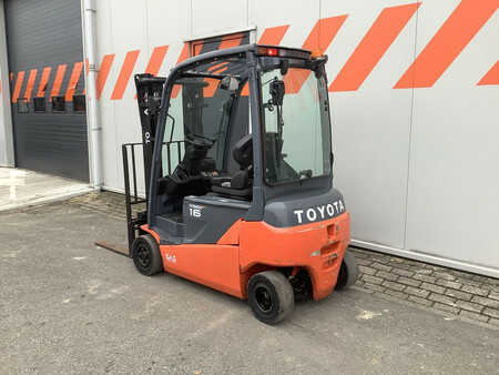 Elektro 4 Rad 2018  Toyota 8FBM16T (2)