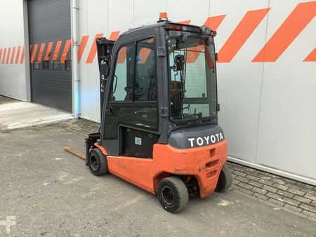 Chariots électriques à 4 roues 2019  Toyota 8FBM20T (2)