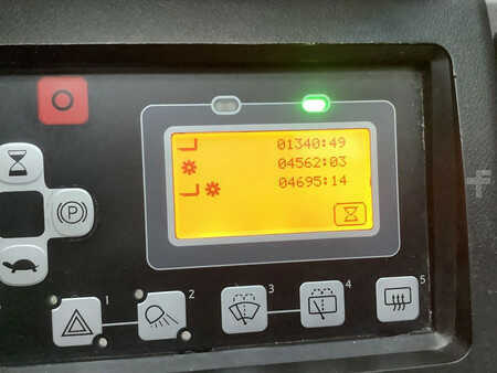 Chariots électriques à 4 roues 2019  Toyota 8FBM20T (4)