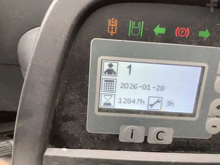 Tolóoszlopos targonca 2016  BT RRE140 (4)