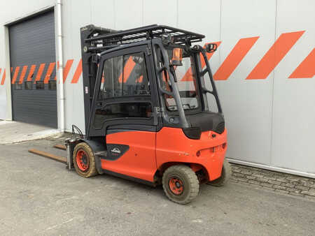 Elektrisk- 4 hjul 2015  Linde E50HL-01/600 (2)