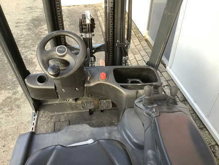 Elektrisk- 3 hjul 2019  Linde E16-02 (3)