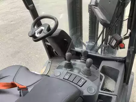 LPG Forklifts 2020  Linde H25T-01 (3)