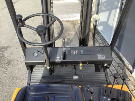 Wózki widłowe diesel 1990  Steinbock Boss NH16DMKVA2 (3)