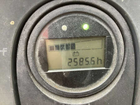 Transpallet elettrici 2011  Linde T18 (4)