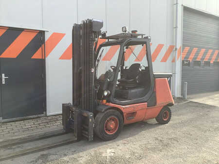 Elektro 4 Rad 2001  Linde E40P (1)