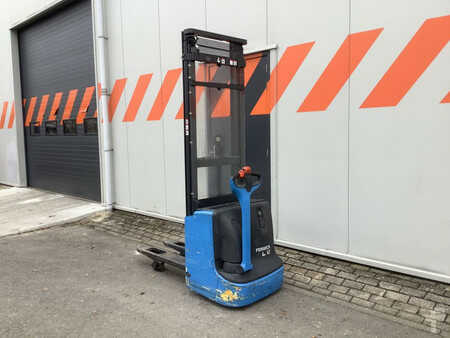 Stoccatori 2012  Linde L12i (2)