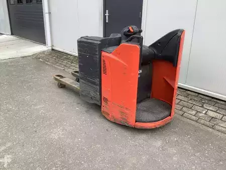 Elektromos emelőkocsik  Linde T20SP (2)