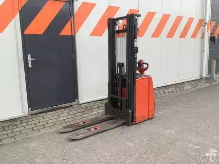 Apilador eléctrico 2019  Linde L14 (1)